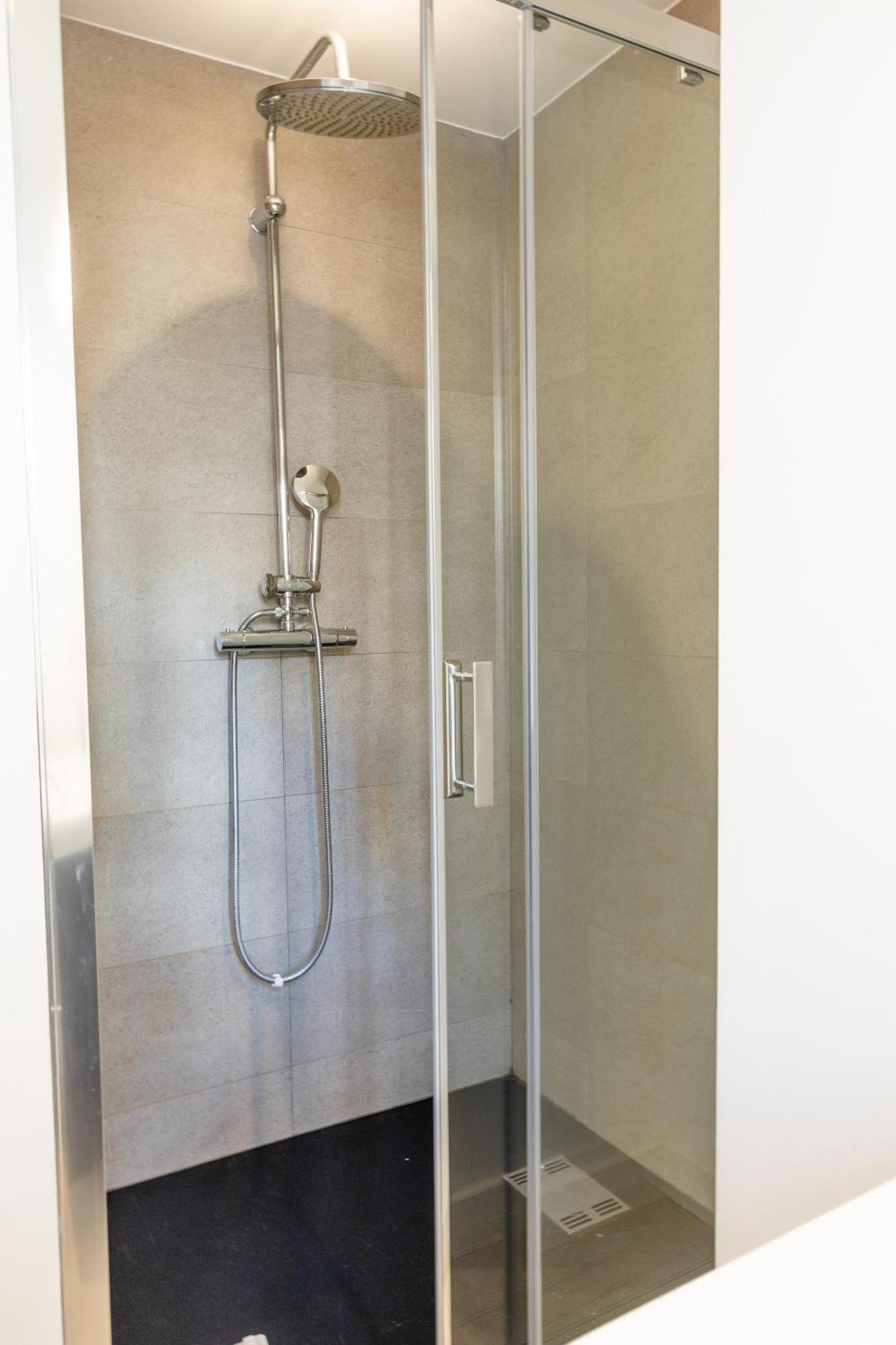 Republique Appartements مينتون المظهر الخارجي الصورة