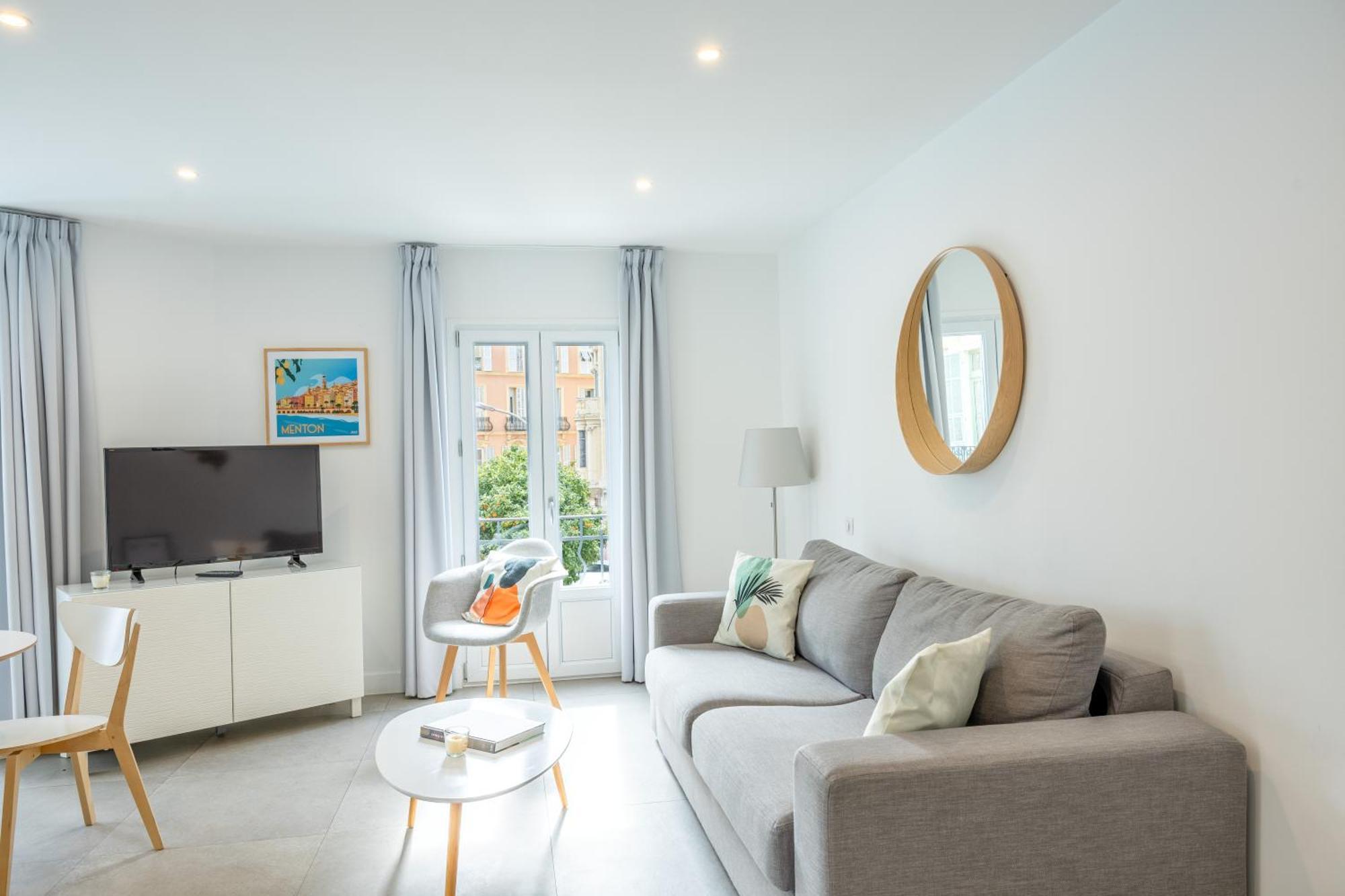 Republique Appartements مينتون المظهر الخارجي الصورة